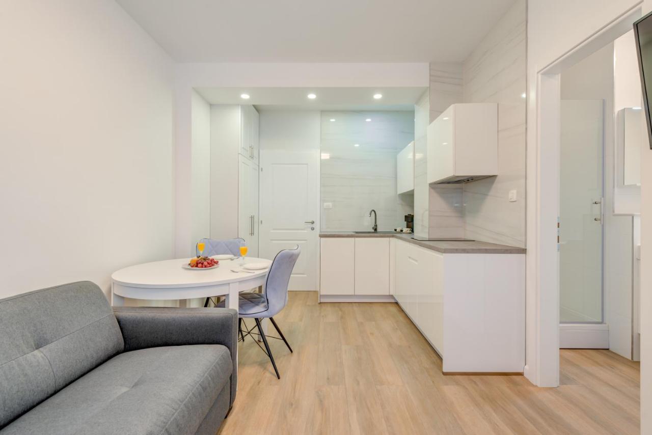 Capital Apartments And Rooms Spalato Esterno foto