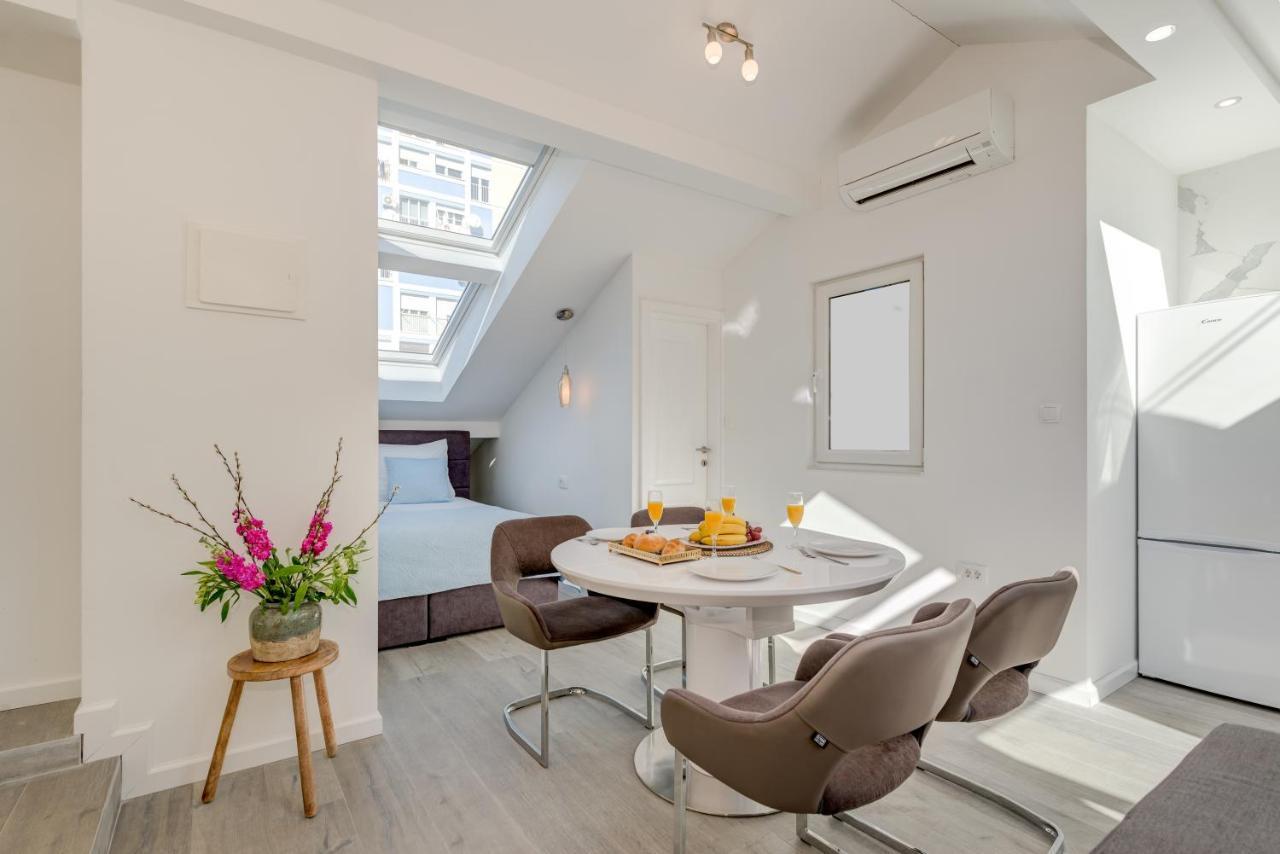 Capital Apartments And Rooms Spalato Esterno foto
